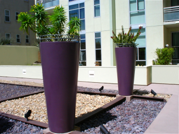 TAR3370 tapered cylinder with 20 inch base DL Olsen July 05 Egyptian Condos.JPG